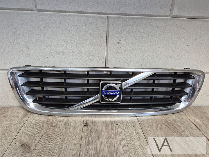 Volvo S40 en V50 2007 - 2012 grille in voorbumper €75