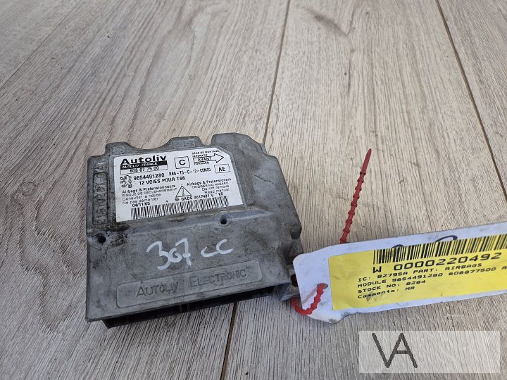 Peugeot 307 cc cabrio airbag module achterin kofferbak €40