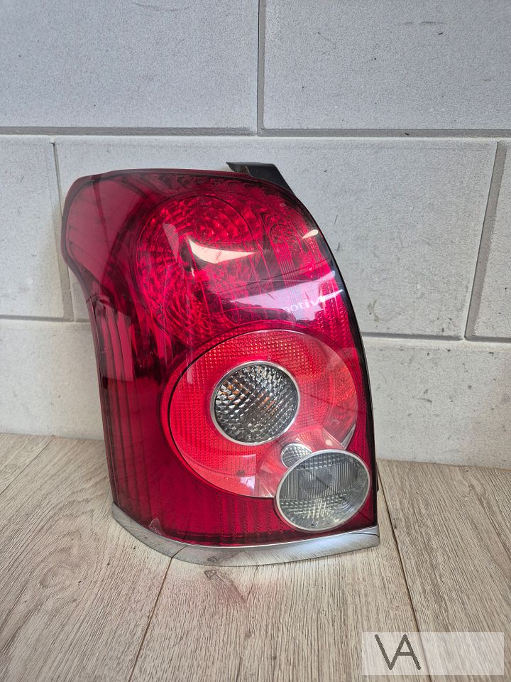 Toyota Avensis station 2003 - 2009 achterlicht links €100
