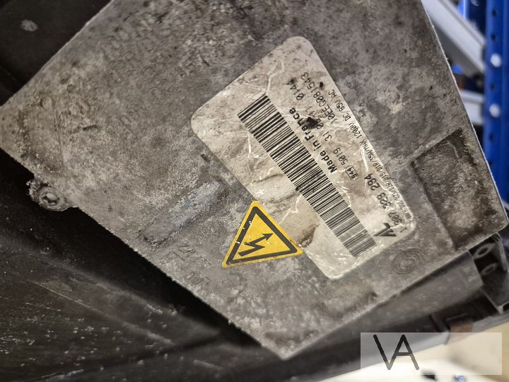 Audi A4 2004 - 2008 xenon koplamp links met witte knipper – Foto 6