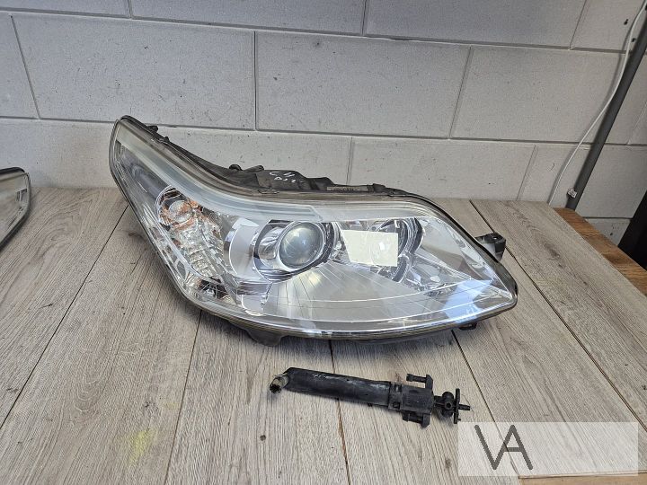 Citroen C4 2004 tot 2010 xenon koplamp rechts met module 