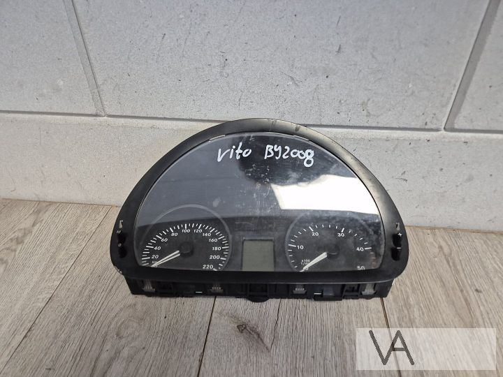 Mercedes Vito W639 2003 - 2013 tellerklok cockpit dashboard