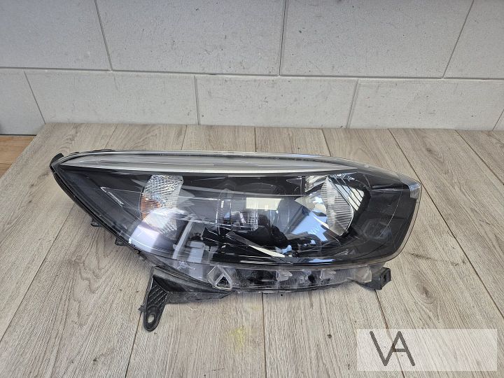 Renault Captur 2012 - 2016 koplamp rechts 260100855r €100