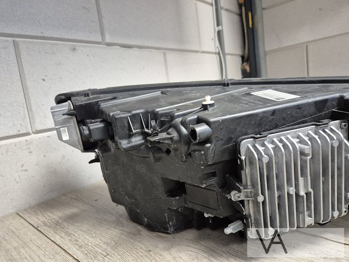 Volvo XC40 2016 - 2022 koplamp links LED met module 31655988 – Foto 6