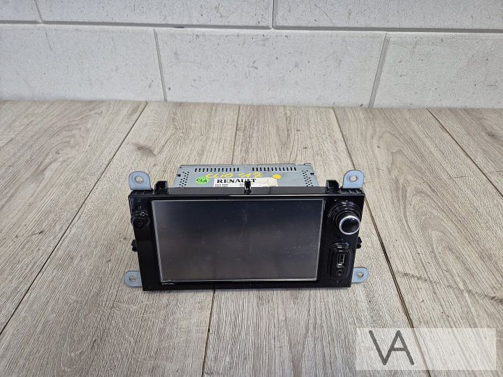 Renault Clio 4 2013 - 2017 radio navigatie touchscreen €100