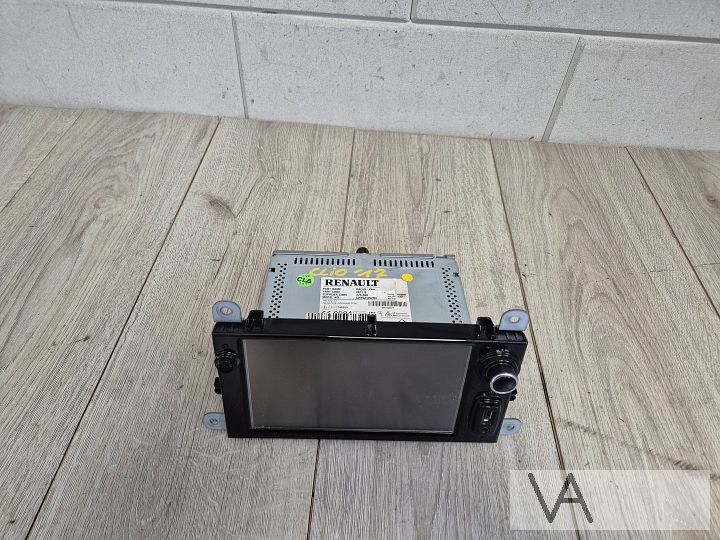Renault Clio 4 2013 - 2017 radio navigatie touchscreen €100 – Foto 2