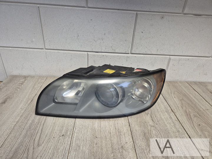 Volvo S40 en V50 2004 tot 2007 koplamp XENON links 30698889