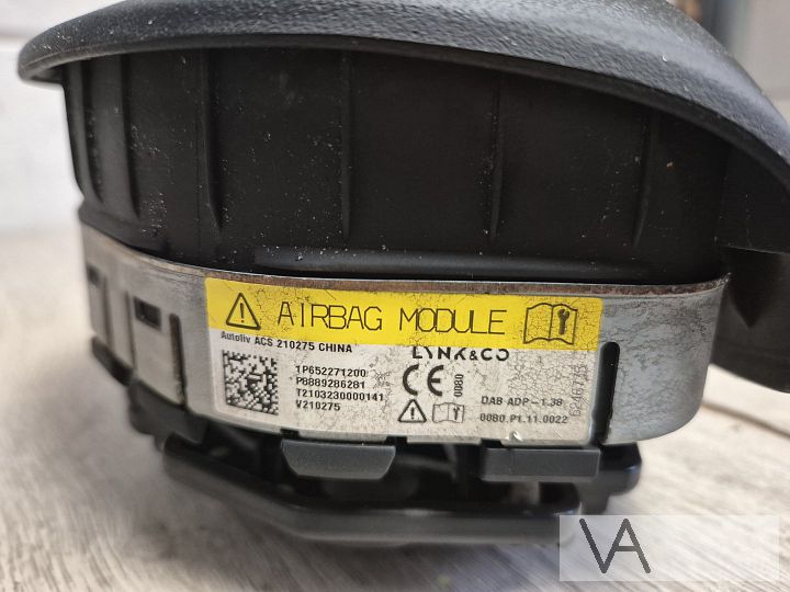 Lynk & co 01 2020 - 2025 stuur airbag links 8889286281 €400 – Foto 8
