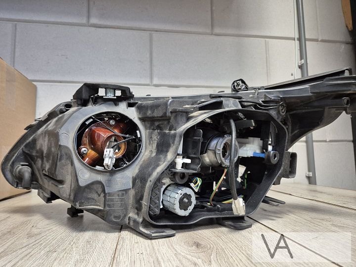 BMW 5 serie E60 2007 -2010 koplamp rechts XENON 7177740 €200 – Foto 8