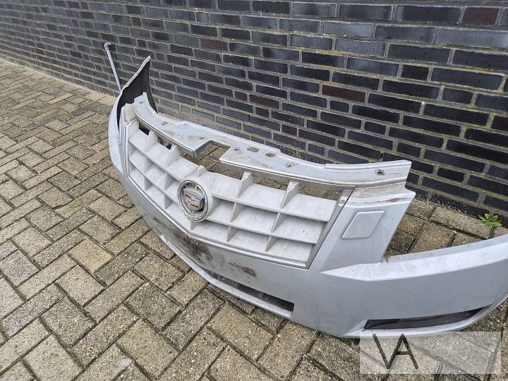 Cadillac BLS 2006 - 2010 voorbumper met sproeiers COMPLEET – Foto 9