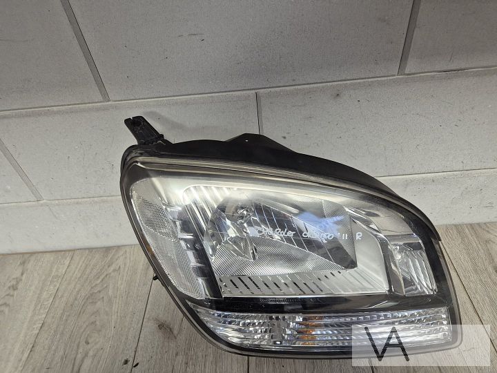 Chevrolet Orlando 2010 - 2015 koplamp rechts €100 kraakje – Foto 3