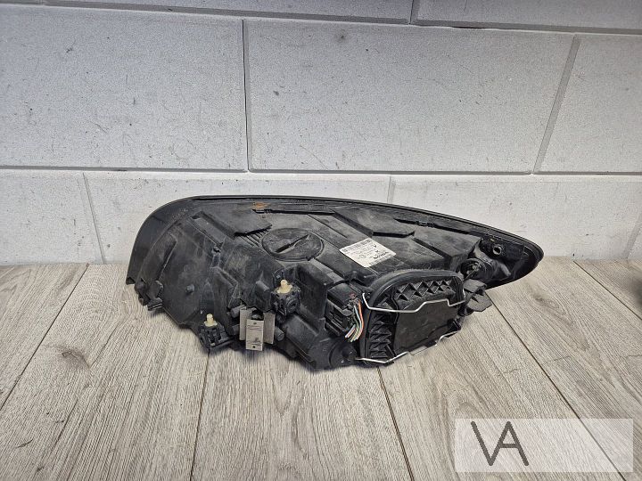 Volvo S40 en V50 koplamp rechts 2007 tot 2012 €75 30763034 – Foto 4