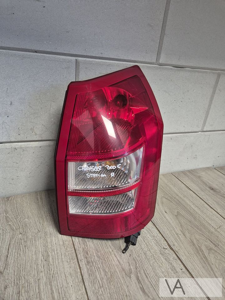 Chrysler 300c station 2004 - 2010 achterlicht rechts €150 – Foto 2