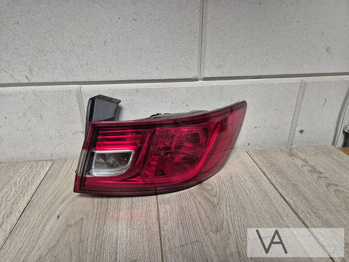 Renault Clio 4 2013 - 2020 achterlicht rechts op auto €20