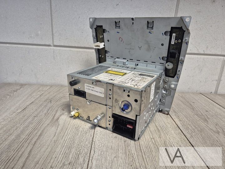 Maserati Quattroporte navigatie radio kachelbediening €400 – Foto 5