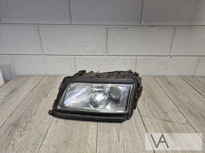 Audi A8 1994 -1999 koplamp links glas ORIGINEEL €75 halogeen