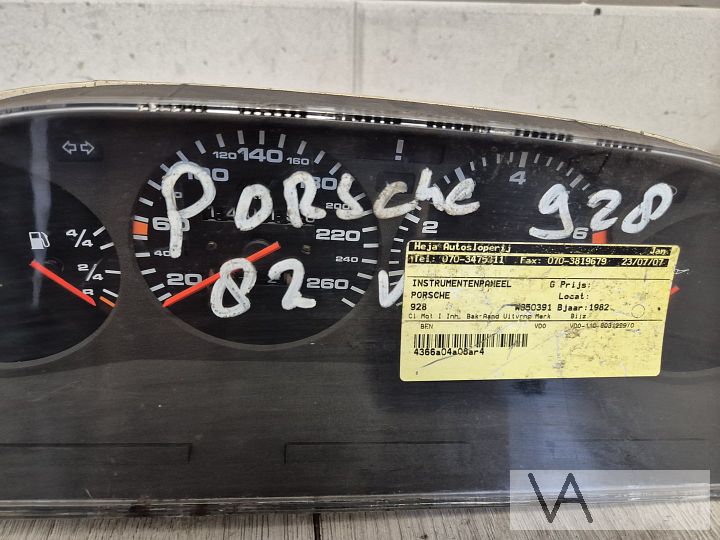 Porsche 928 1977 - 1995 tellerklok cockpit 92864110331 €500 – Foto 3