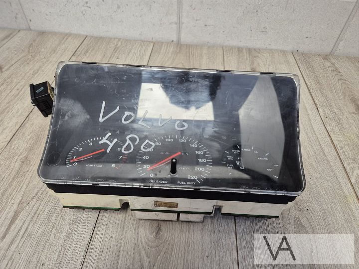 Volvo 480 1986 - 1996 cockpit dashboard tellerklok €250 – Foto 6
