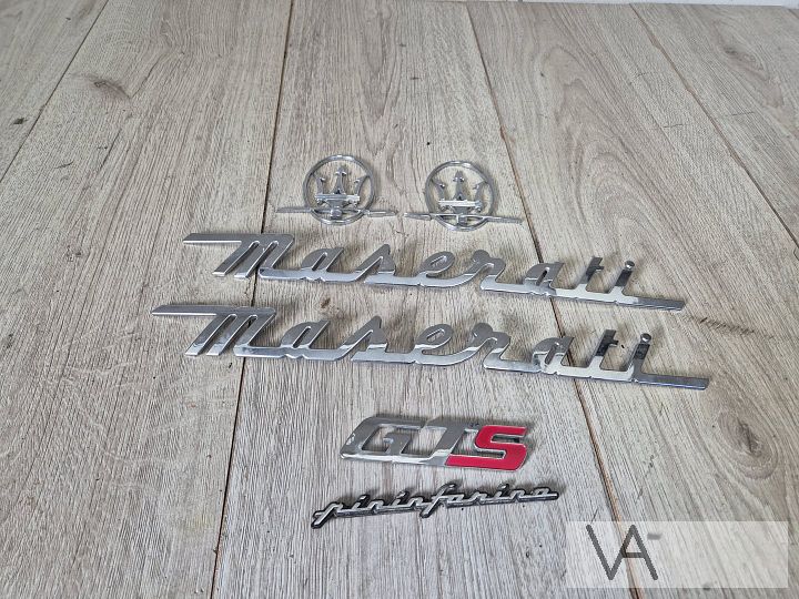 Maserati Quattroporte 2004 - 2012 embleem logo samen €100