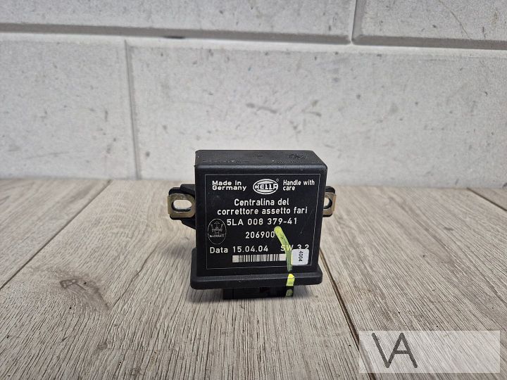 Maserati Quattroporte 2004 - 2012 module koplamp hoogte €50