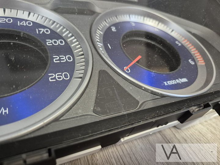 Volvo S60 V60 en XC60 cockpit tellerklok R DESIGN diesel €99 – Foto 4