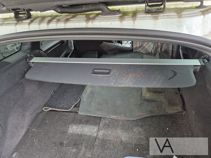 Volvo XC60 2009 - 2017 rolhoes rollo hoedenplank OCEAN RACE
