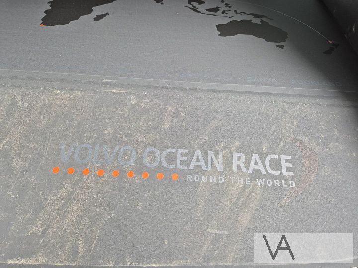 Volvo XC60 2009 - 2017 rolhoes rollo hoedenplank OCEAN RACE – Foto 3