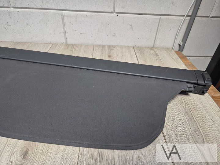 Volvo V70 2007 - 2016 rolhoes rollo hoedenplank zwart €100 – Foto 4