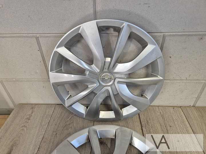 Opel Corsa F 2020 - 2025 wieldop set van 2 - 15 inch - €30 – Foto 3