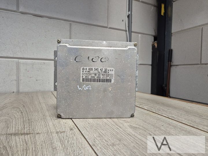 Mercedes C klasse W202 / CLK W208 motorcomputer a0285454232