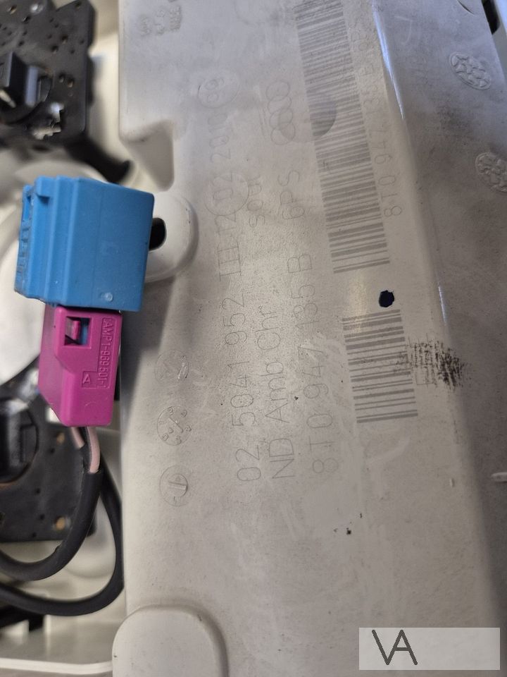 Audi A4 A5 en Q5 2008 - 2016 binnenverlichting ZWART €20 – Foto 4