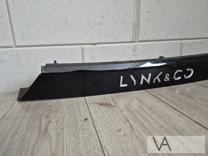 Lynk & Co 01 2020 - 2025 achterklep handgreep zonder camera – Foto 3