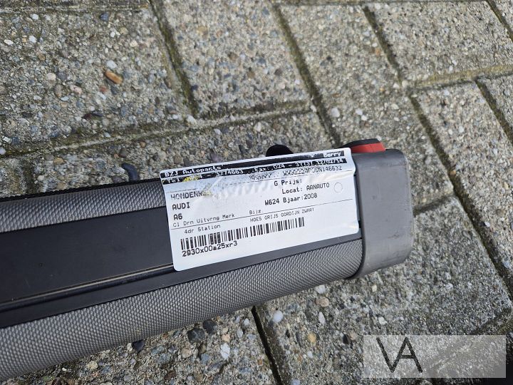 Audi A6 station 2005 - 2011 hondenrek hondennet kleur grijs – Foto 3