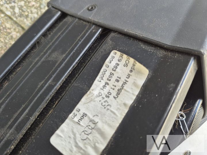 Audi a4 station rolhoes rollo met hondenrek 2001 - 2008 €40 – Foto 3
