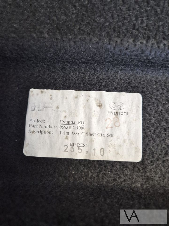 Hyundai i30 2008 - 2012 hoedenplank nette staat kleur zwart – Foto 3