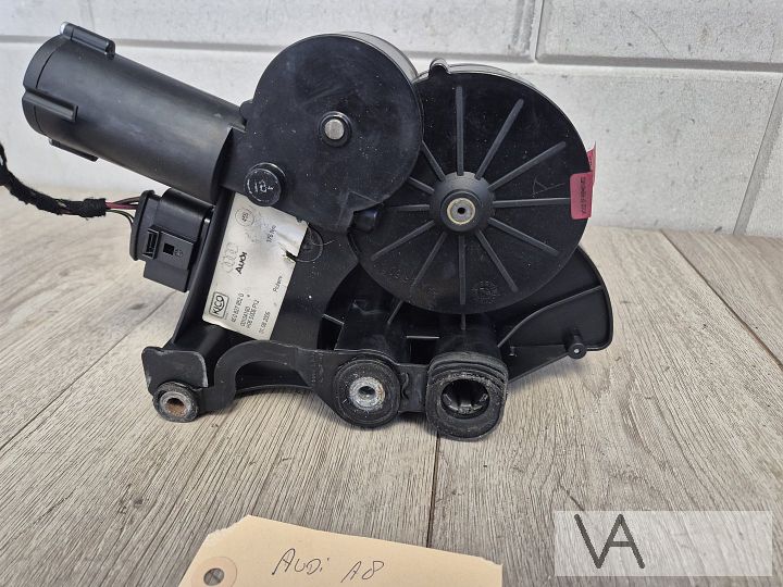 Achterklep slot sluithulp Audi A8 d3 2002 - 2009 4e0827852g – Foto 4