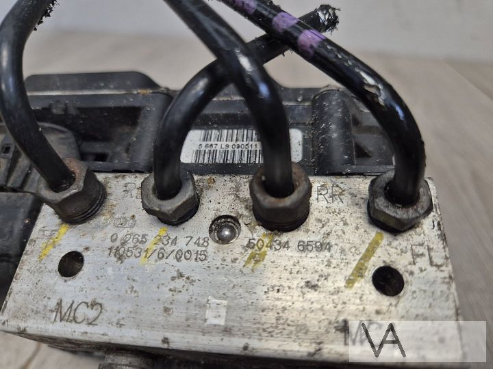 ABS pomp Iveco Daily 2006 - 2012 0265234748 / 504346594 €200 – Foto 3