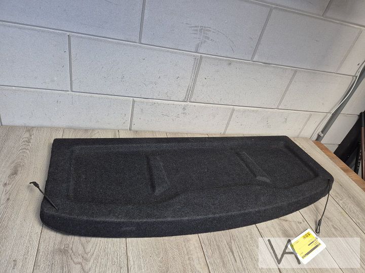 Hoedenplank van een Hyundai i20 2013 - 2020 hatchback €125 – Foto 2