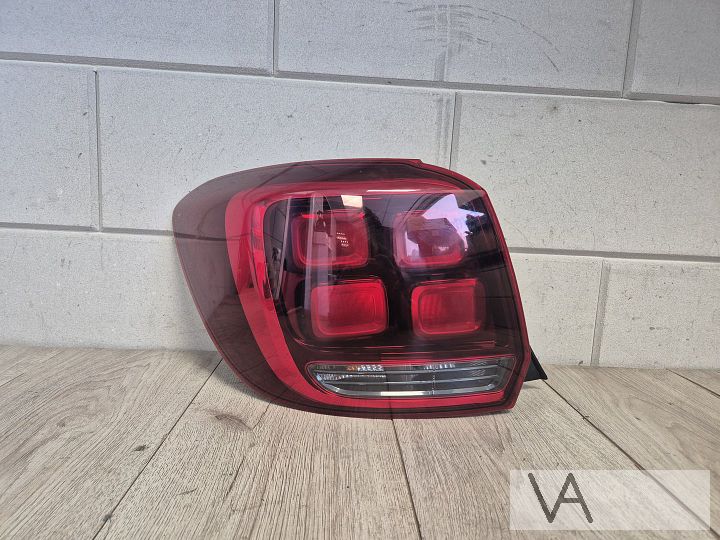 Achterlicht links Dacia Sandero 2016 - 2020 facelift €70