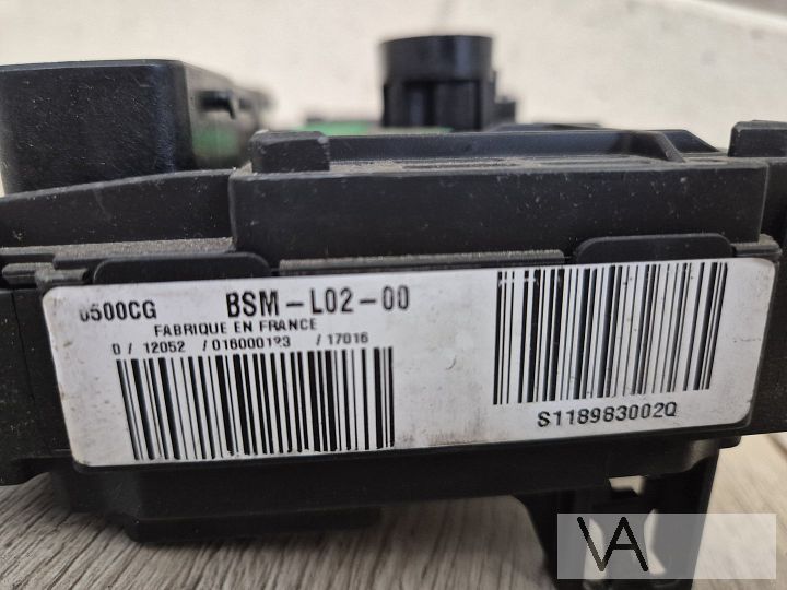 Zekeringkast BSM onder motorkap Peugeot 407 6500cg 2004-2010 – Foto 3