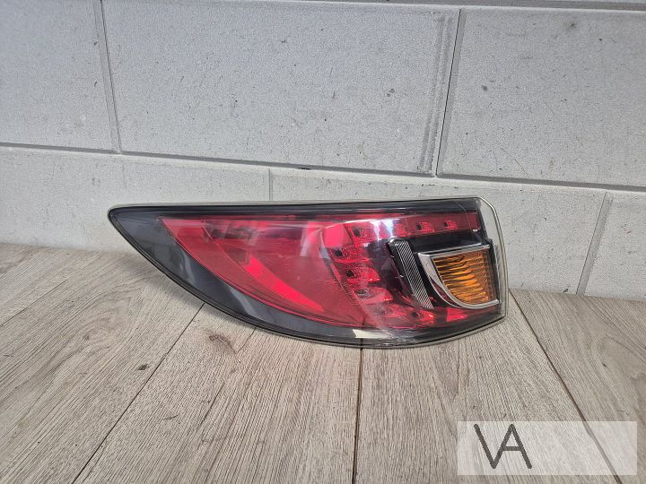Achterlicht links voor Mazda 6 station 2007 - 2012 krasjes