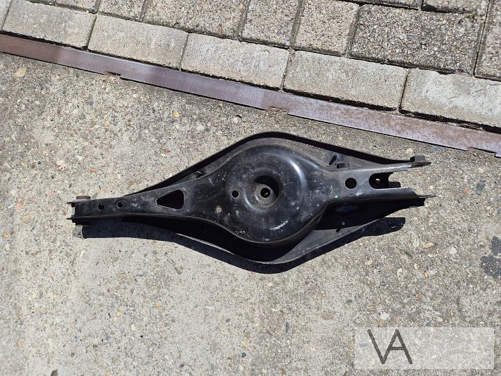 Draagarm links / rechts achter onder voor Lynk & co 01 €40 – Foto 3