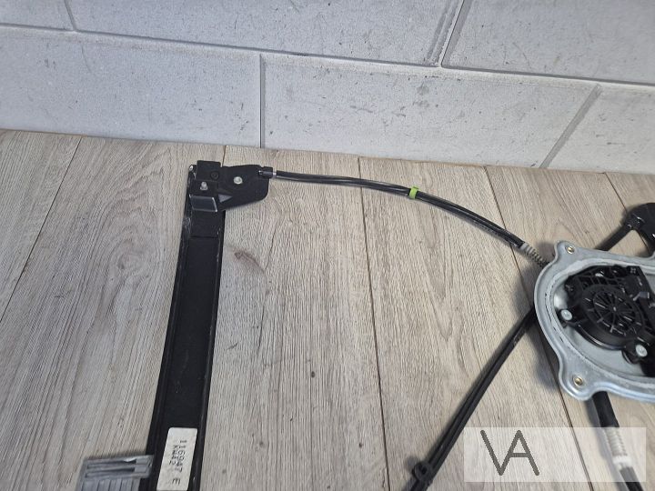 Raammechanisme van Volkswagen New Beetle cabriolet LINKSVOOR – Foto 3