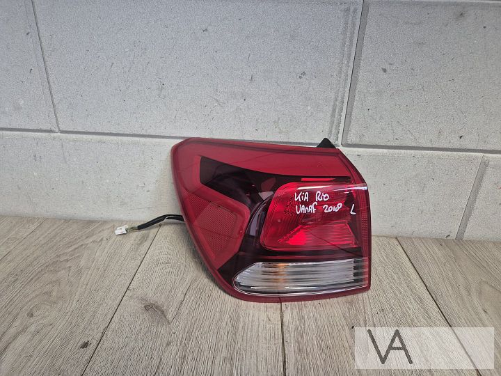 Achterlicht links voor Kia Rio 2017 - 2024 €60 origineel
