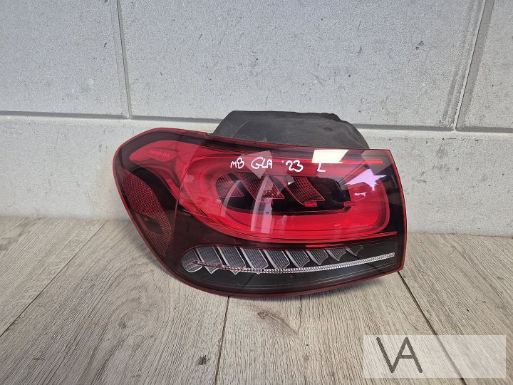 Achterlicht links Mercedes GLA / EQA vanaf 2020 a2479062901