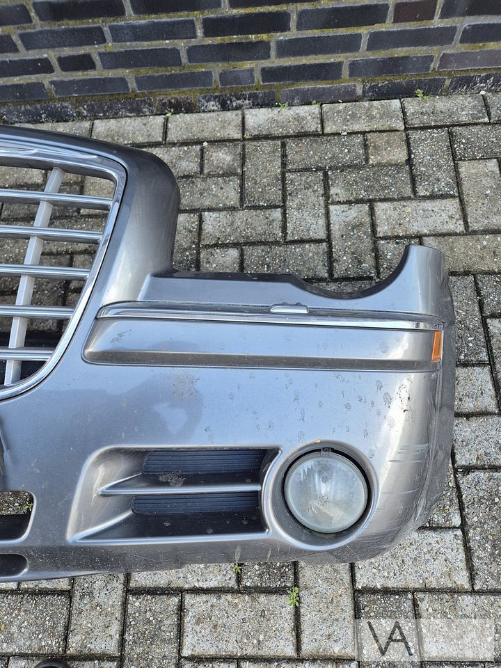 Voorbumper voor Chrysler 300c 300 c 2004 tot 2010 grijs €300 – Foto 7