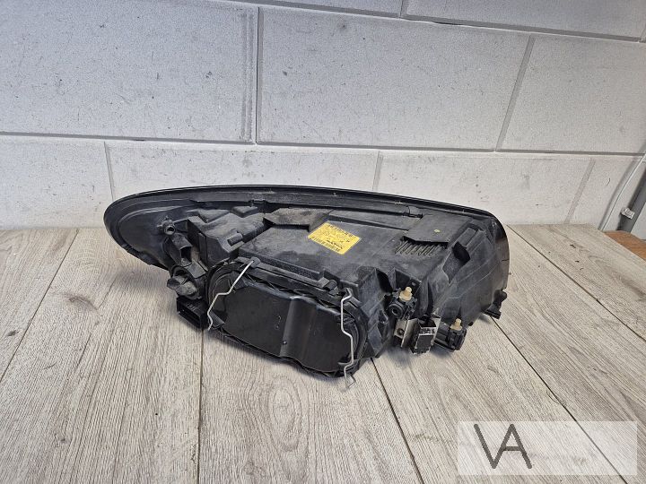 Koplamp links voor Volvo C30 2006 - 2010 30657168 €150 – Foto 5