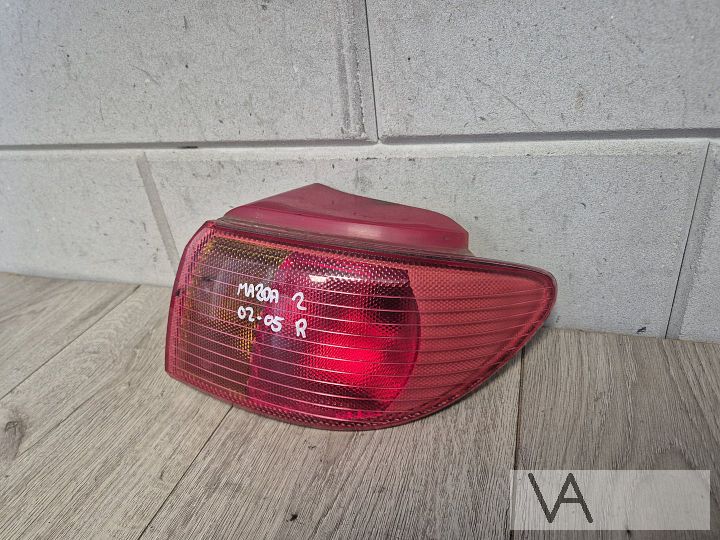 Achterlicht rechts voor Mazda 2 2003 - 2006 rood nette staat – Foto 3
