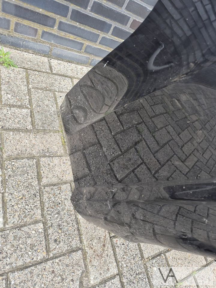 Achterbumper AMG van Mercedes CLS W218 AMG met schade €100  – Foto 2