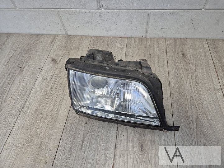 Koplamp rechts voor Audi A6 c4 1994 - 1998 origineel €50 – Foto 4